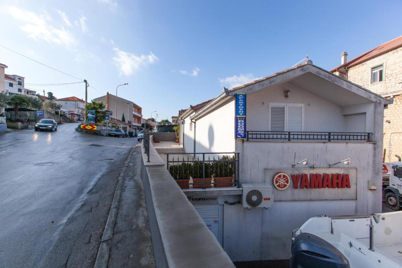Holiday Home Beata Трогир Экстерьер фото