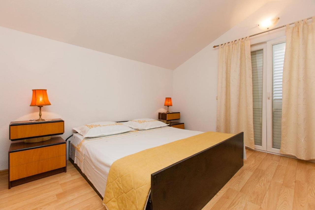 Holiday Home Beata Трогир Экстерьер фото