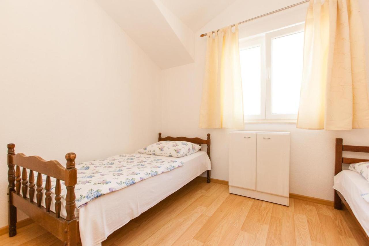 Holiday Home Beata Трогир Экстерьер фото