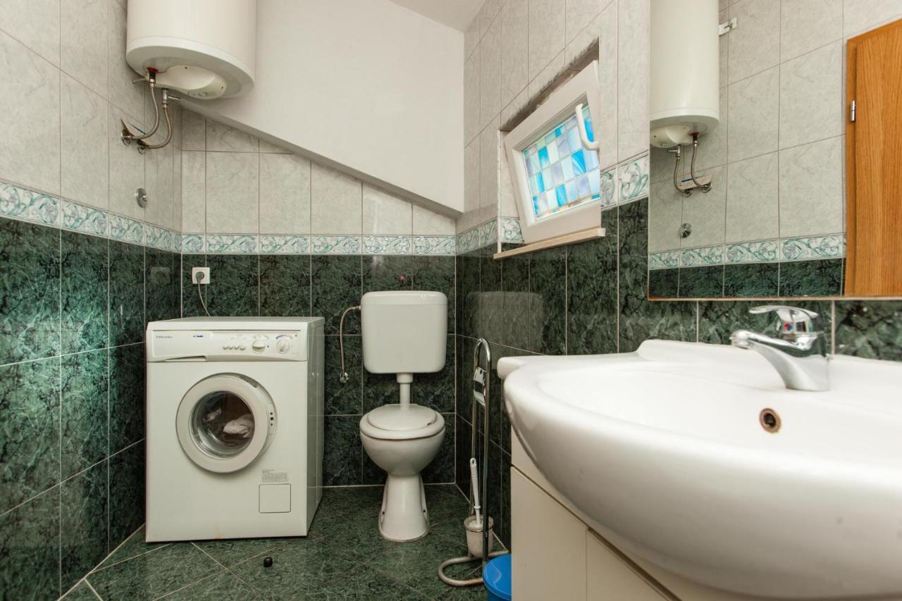 Holiday Home Beata Трогир Экстерьер фото