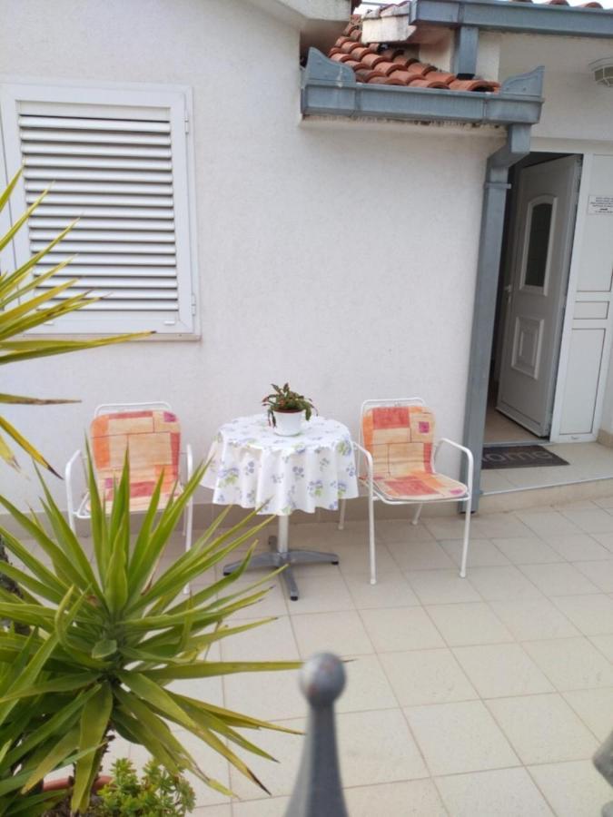 Holiday Home Beata Трогир Экстерьер фото
